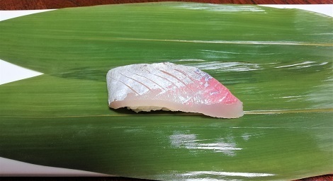 天然のカンパチは歯ごたえがあって旨い らかん寿司松月のブログ